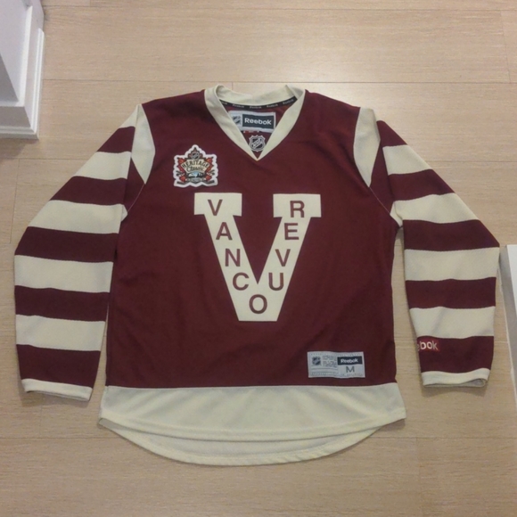 canucks heritage classic jersey